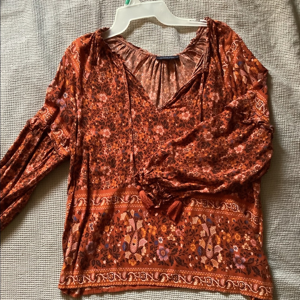 Women’s AE top